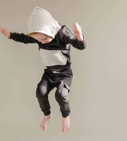 kid in comfortable kid clothes