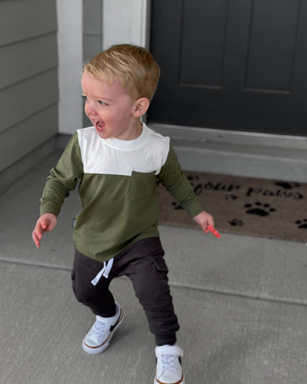 Bamboo Long Sleeve Pocket Tee - Olive